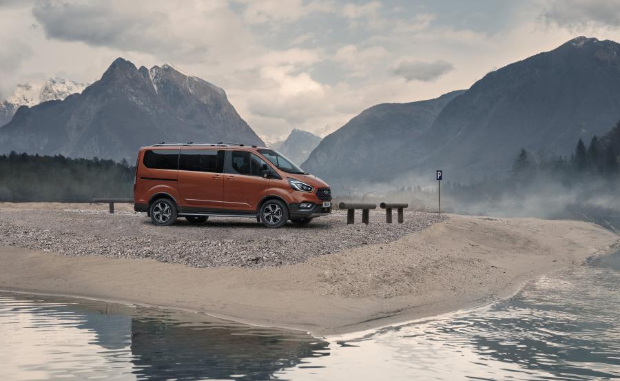 Ford Tourneo Custom Active 2020 года  (EU) (фото 5 из 10)
